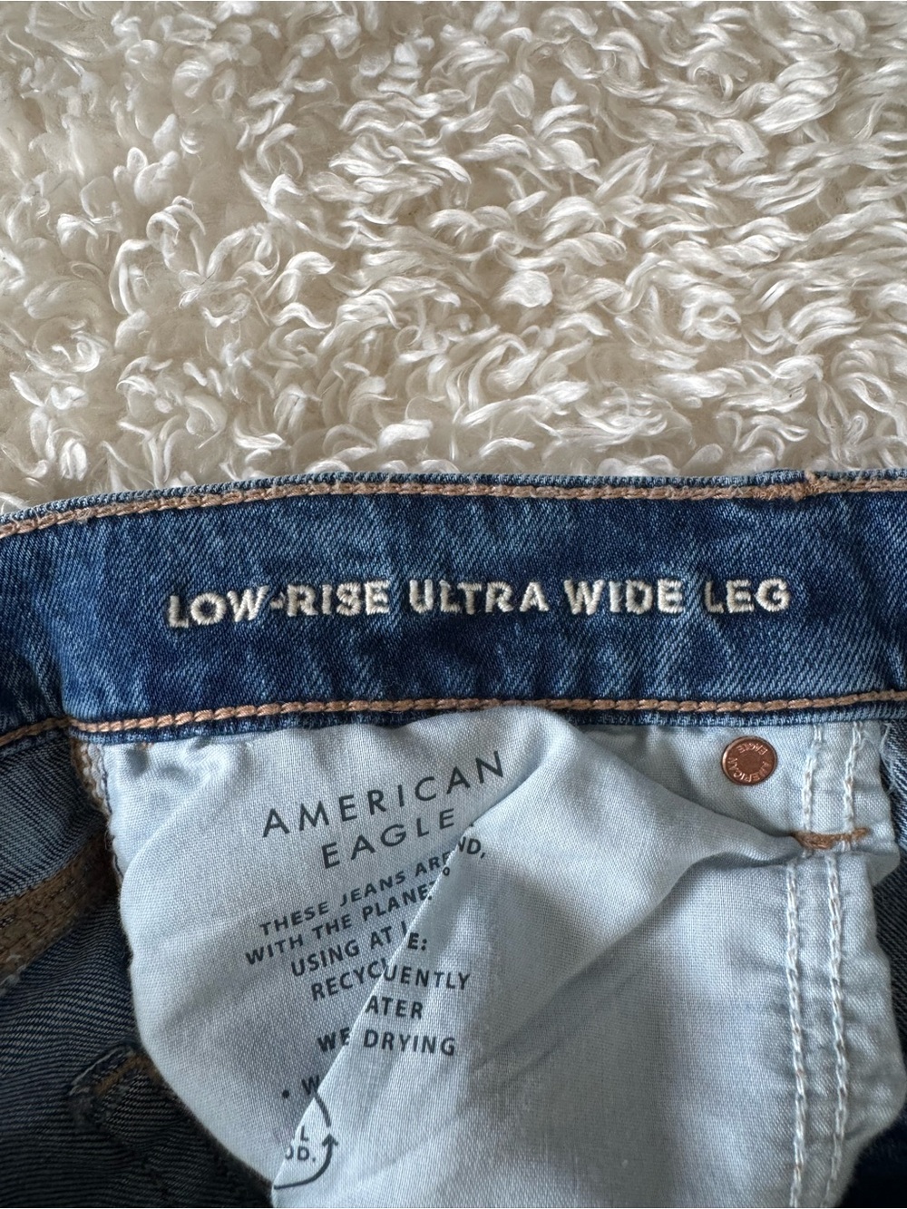 American Eagle AE Strigid Low-Rise Ultra Wide-Leg Jeans Size 10 - Picture 13 of 15